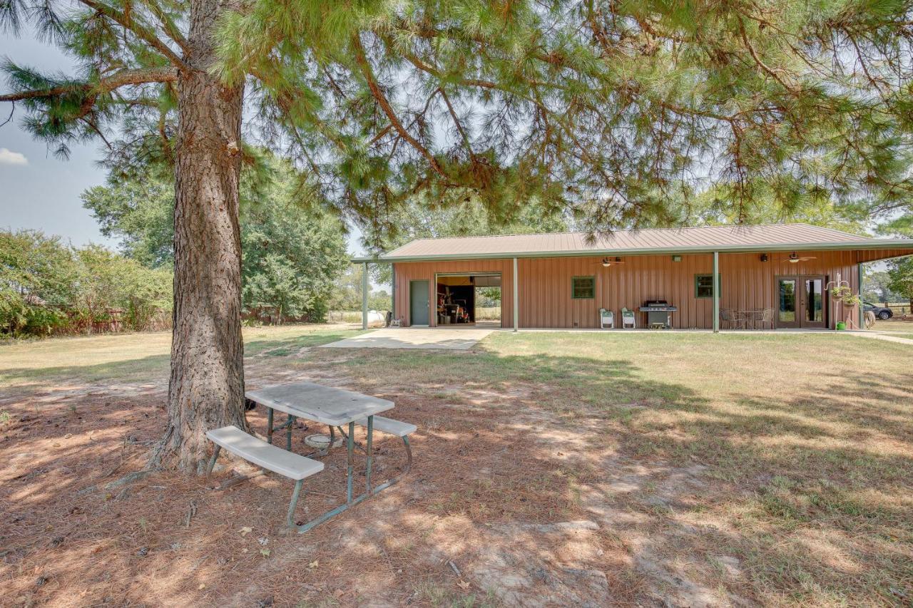 Dog-Friendly Countryside Texas Cabin With Fire Pit Villa Quitman Exterior photo