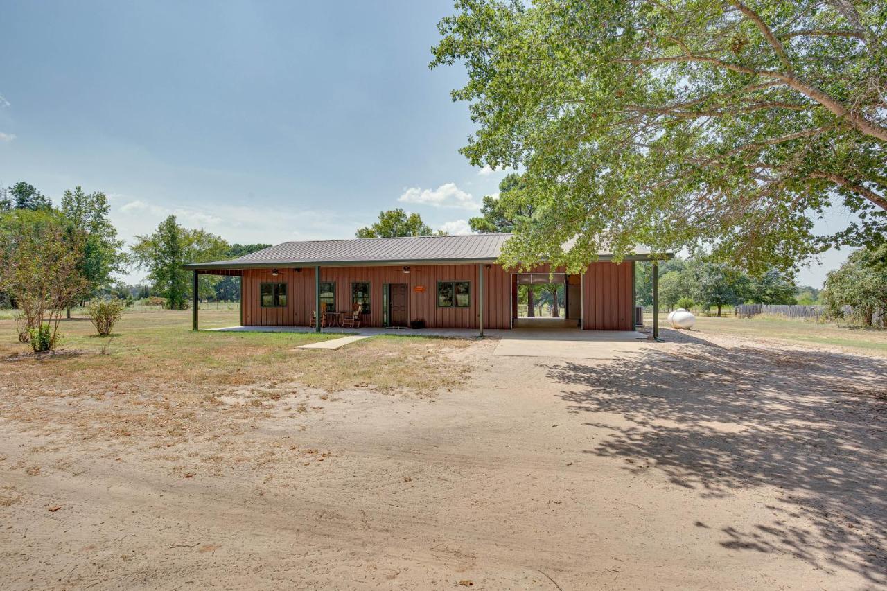 Dog-Friendly Countryside Texas Cabin With Fire Pit Villa Quitman Exterior photo